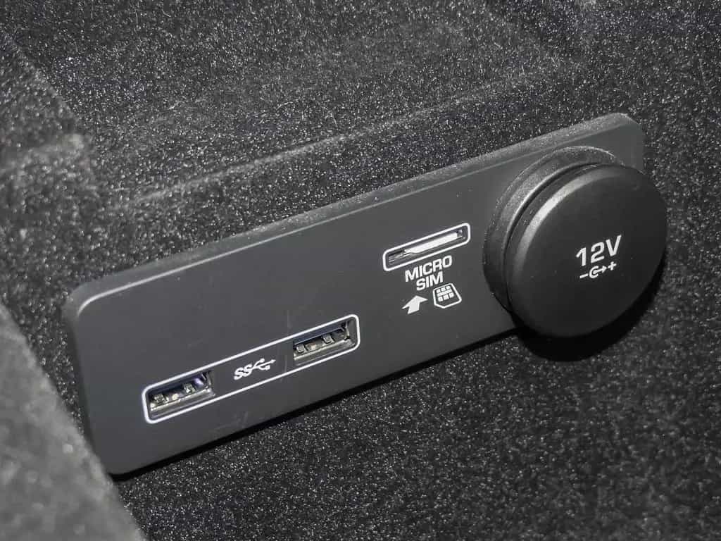 Jaguar F-Pace Prestige AWD 30d EU6d-T Allrad AHK-abnehm 09/2020-photo-15