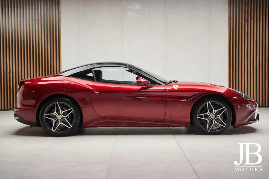 Ferrari California T LED Lenkrad Carbon Deutsches Fzg. 09/2015-photo-1
