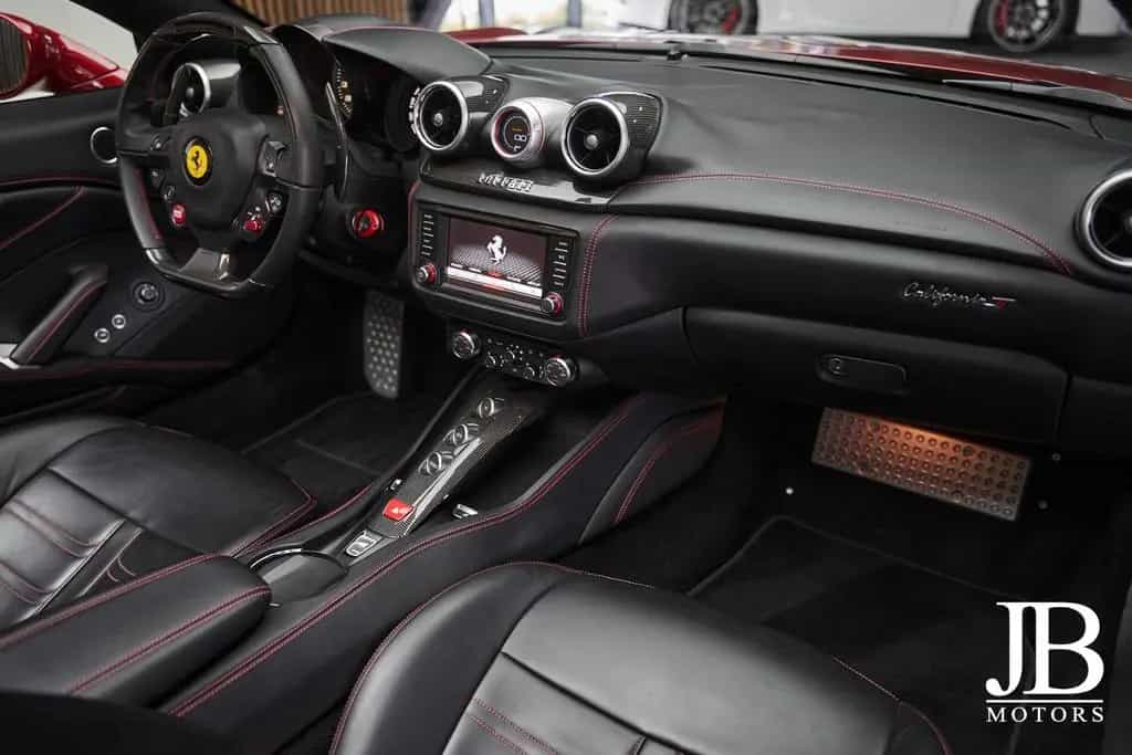 Ferrari California T LED Lenkrad Carbon Deutsches Fzg. 09/2015-photo-20