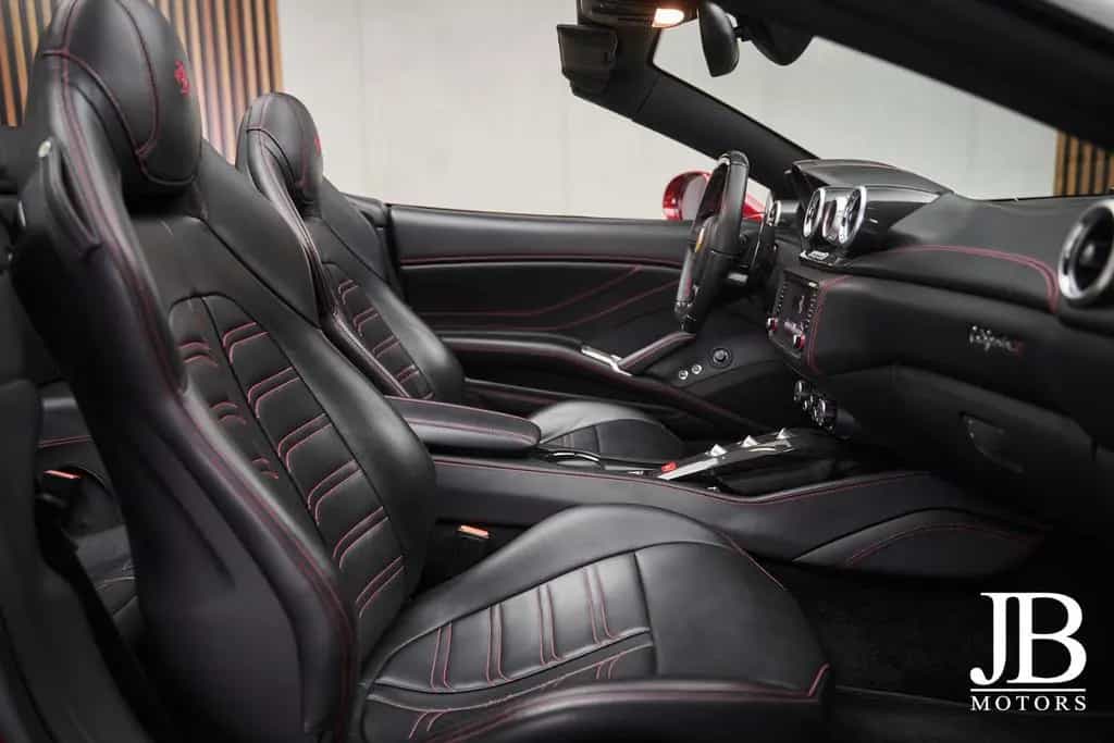 Ferrari California T LED Lenkrad Carbon Deutsches Fzg. 09/2015-photo-21