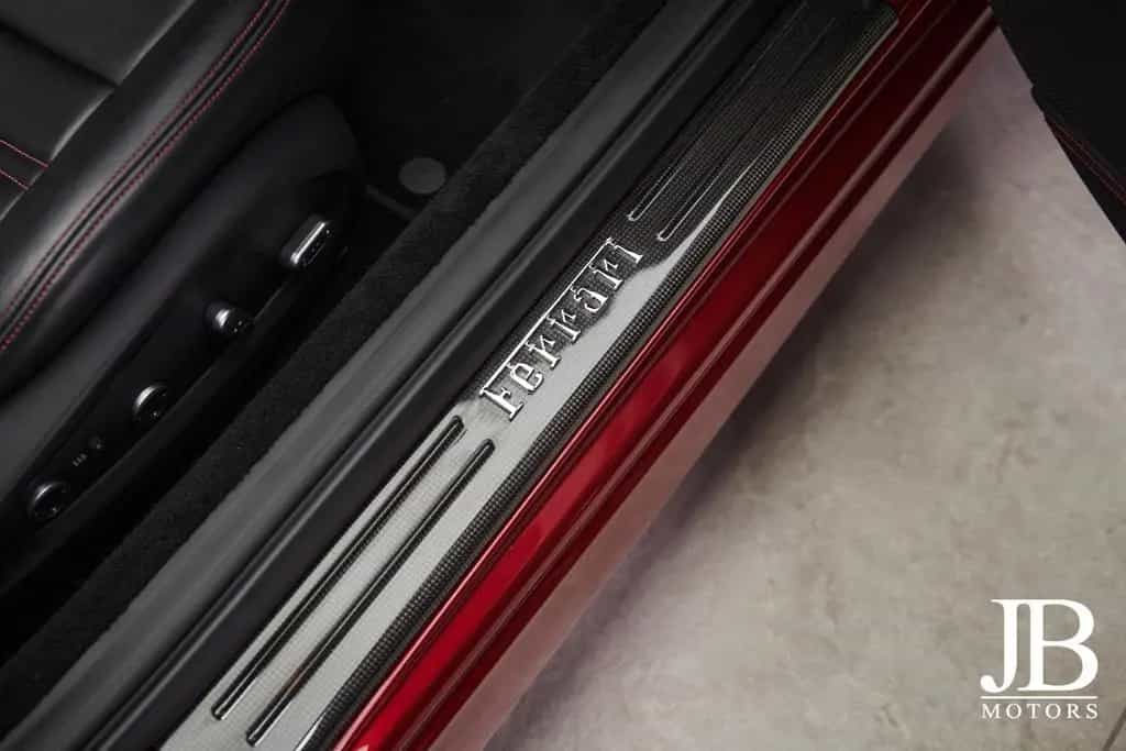 Ferrari California T LED Lenkrad Carbon Deutsches Fzg. 09/2015-photo-28