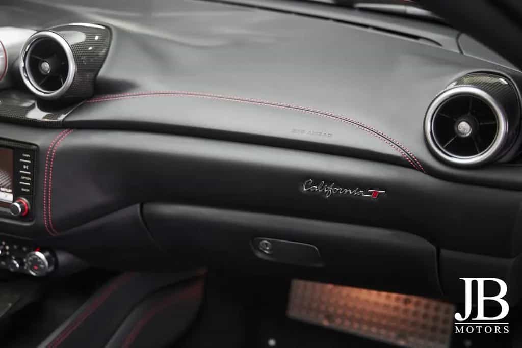 Ferrari California T LED Lenkrad Carbon Deutsches Fzg. 09/2015-photo-30