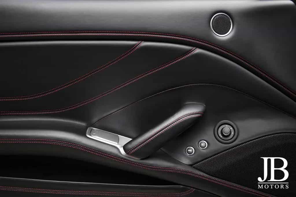 Ferrari California T LED Lenkrad Carbon Deutsches Fzg. 09/2015-photo-34
