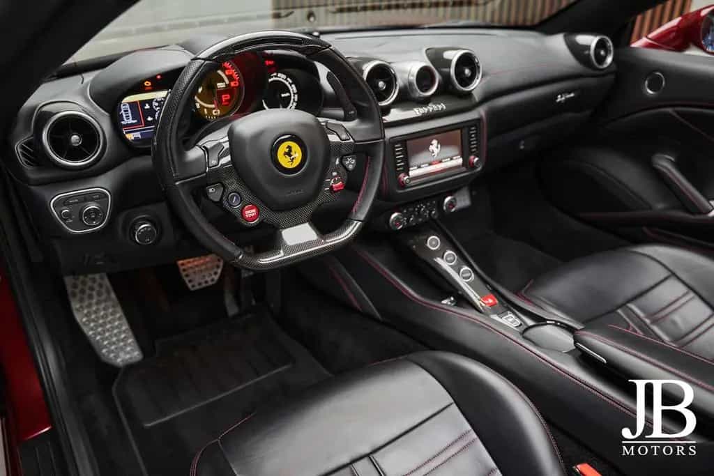 Ferrari California T LED Lenkrad Carbon Deutsches Fzg. 09/2015-photo-35