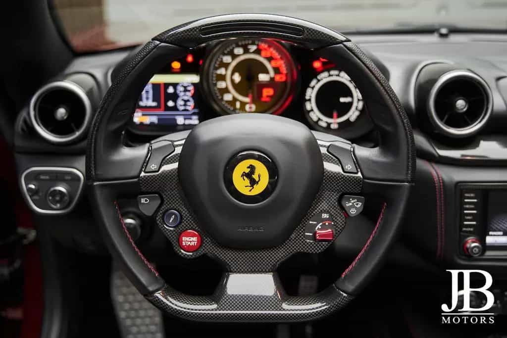 Ferrari California T LED Lenkrad Carbon Deutsches Fzg. 09/2015-photo-39