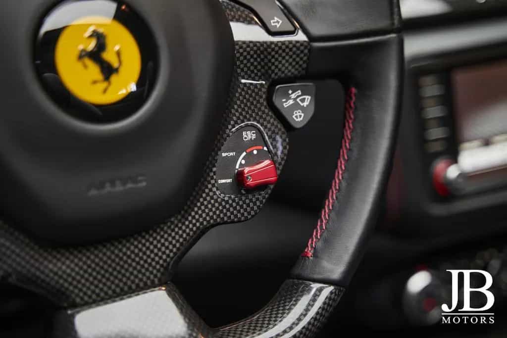 Ferrari California T LED Lenkrad Carbon Deutsches Fzg. 09/2015-photo-40