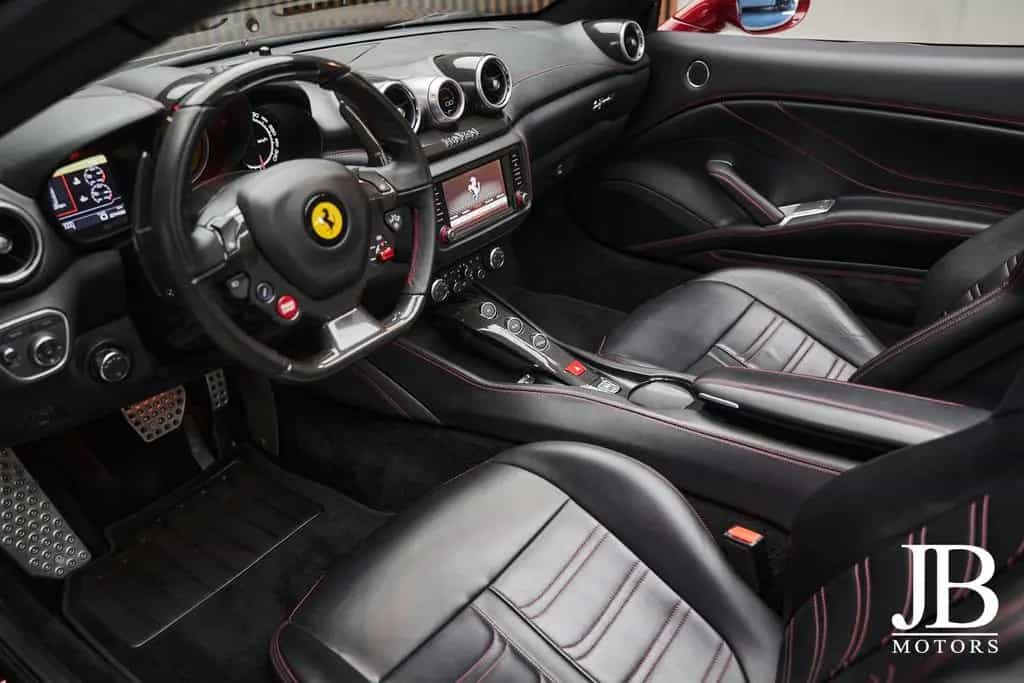 Ferrari California T LED Lenkrad Carbon Deutsches Fzg. 09/2015-photo-44
