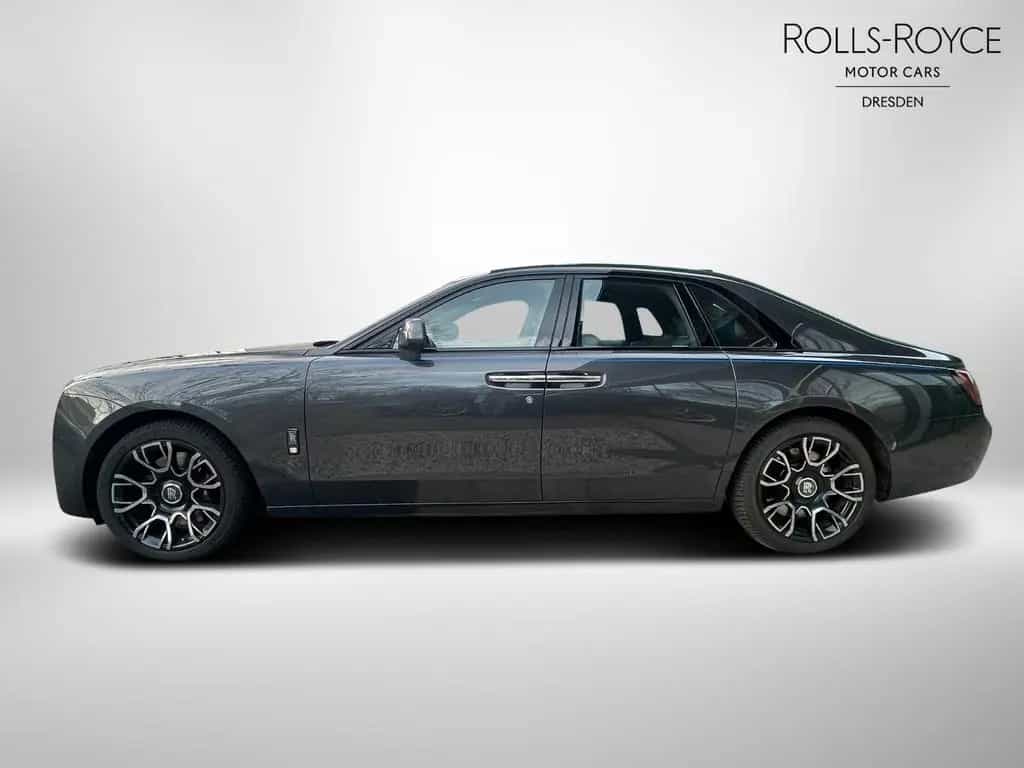 Rolls-Royce Ghost Bespoke, Black Badge 06/2022-photo-3