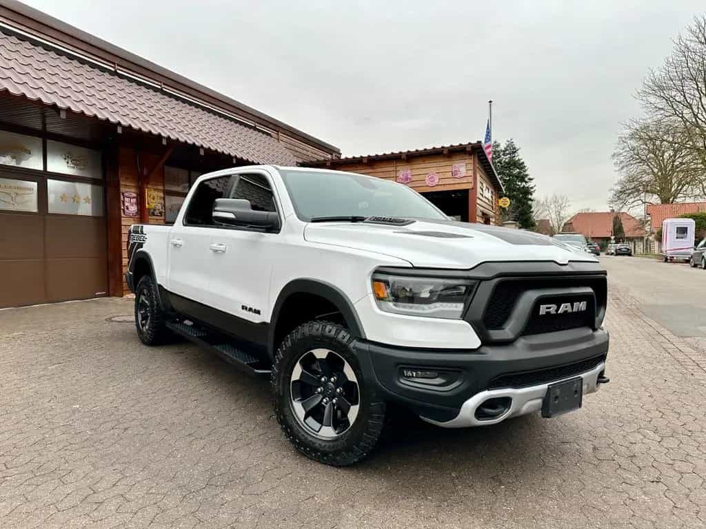 Dodge RAM 5.7 V8*4X4*REBEL*LEDER*LED*NAVI*AHK*MFL*GARANTIE 07/2020-photo-12