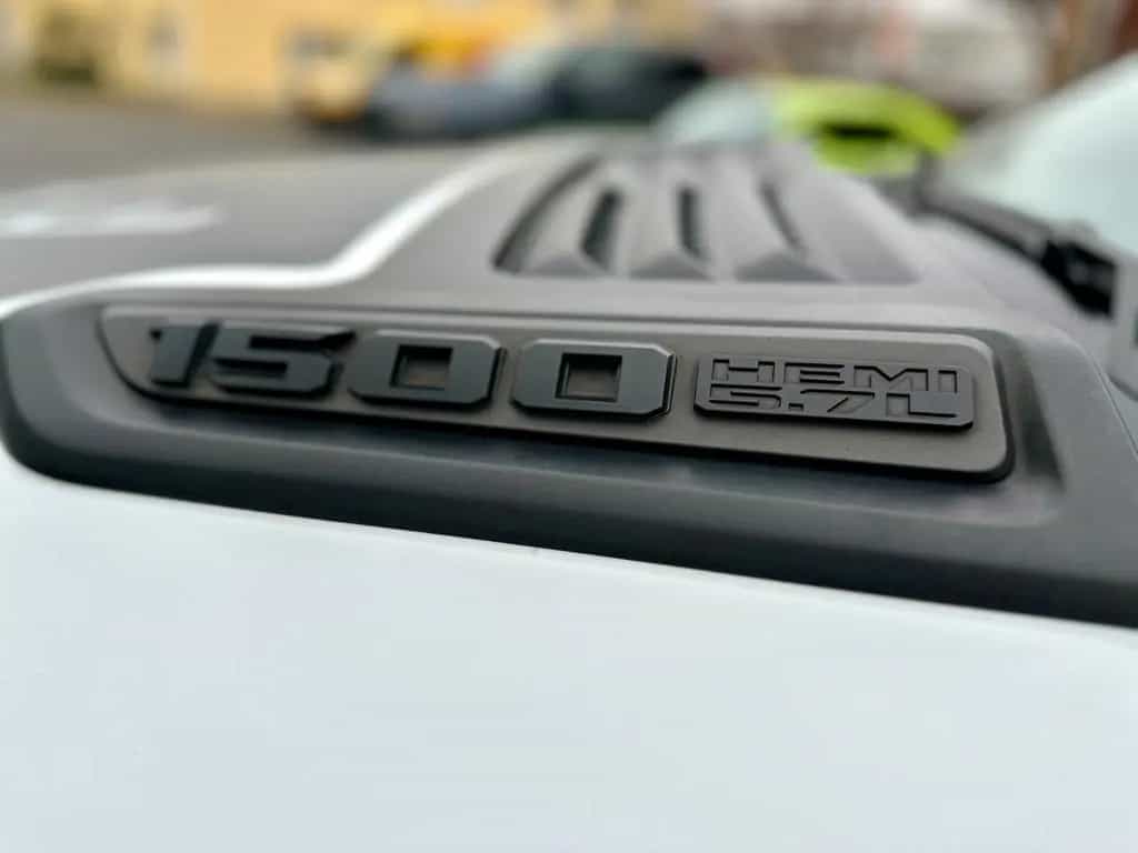 Dodge RAM 5.7 V8*4X4*REBEL*LEDER*LED*NAVI*AHK*MFL*GARANTIE 07/2020-photo-29