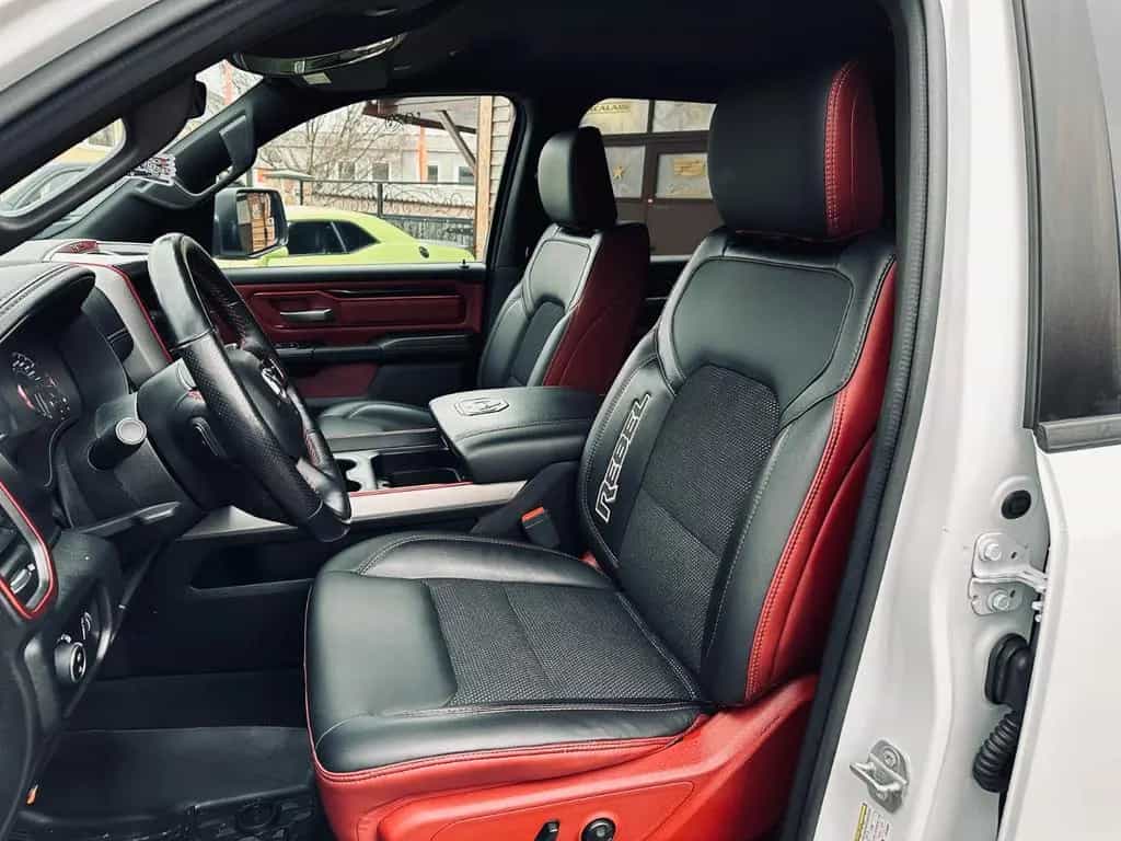 Dodge RAM 5.7 V8*4X4*REBEL*LEDER*LED*NAVI*AHK*MFL*GARANTIE 07/2020-photo-33