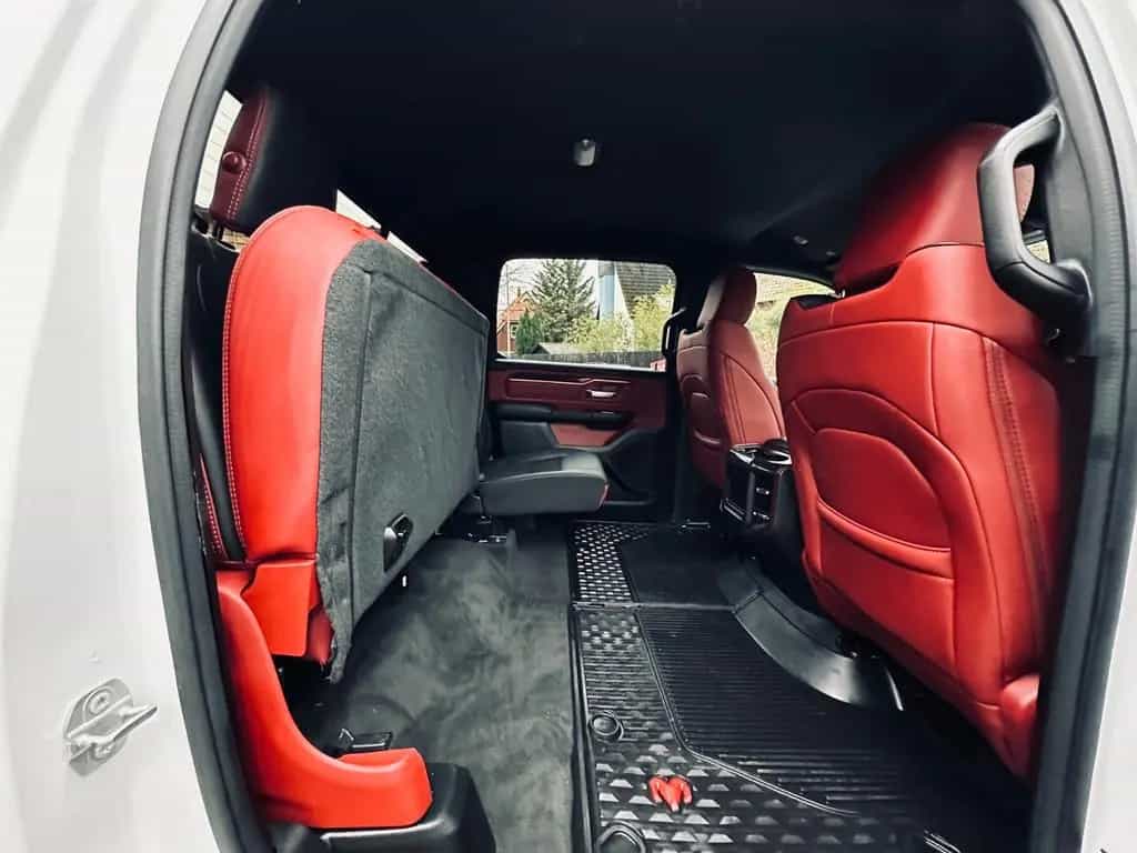 Dodge RAM 5.7 V8*4X4*REBEL*LEDER*LED*NAVI*AHK*MFL*GARANTIE 07/2020-photo-46