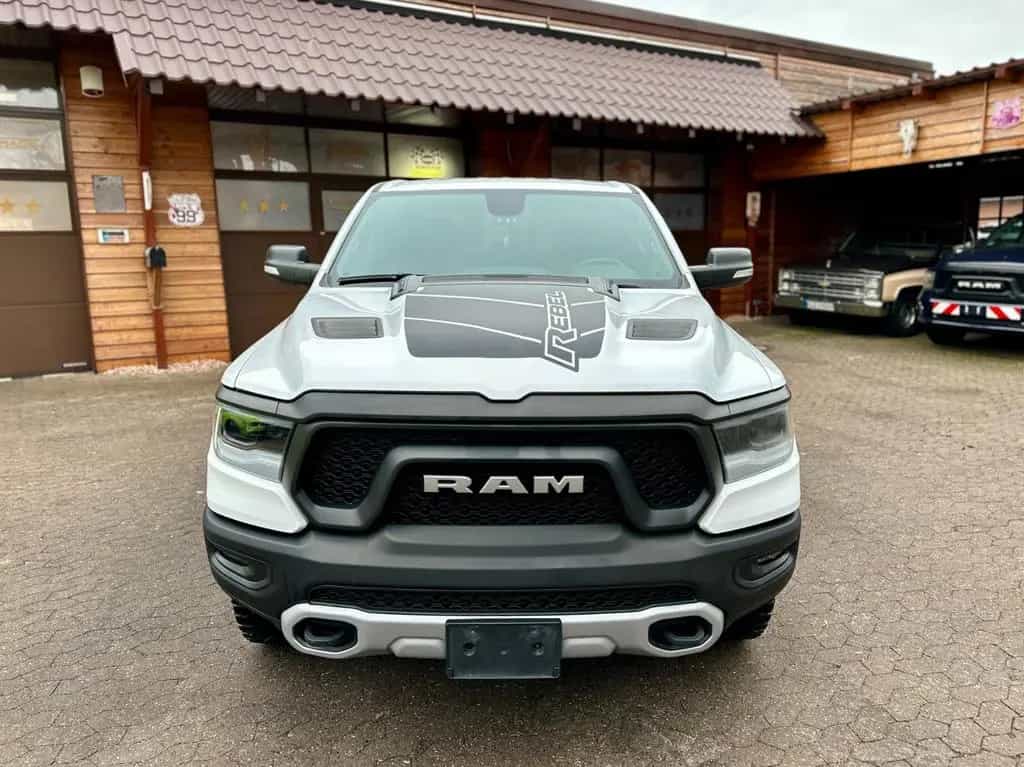 Dodge RAM 5.7 V8*4X4*REBEL*LEDER*LED*NAVI*AHK*MFL*GARANTIE 07/2020-photo-7
