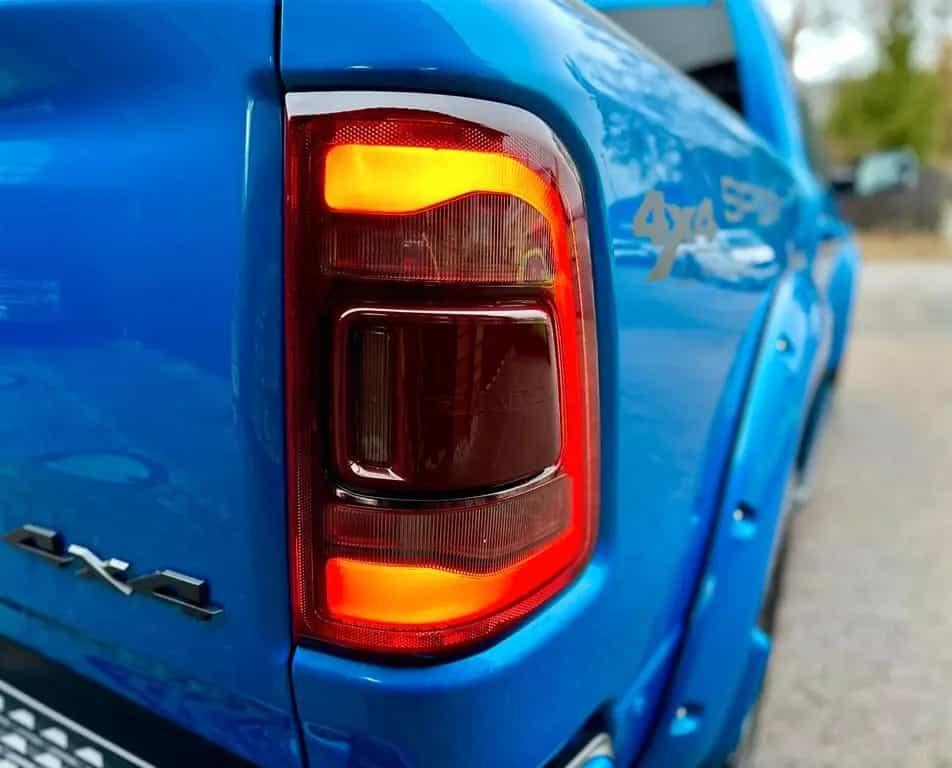 Dodge RAM 1500 V8 5,7L*4X4*OFF-ROAD*LEDER*LED*AHK*GARANTIE 01/2019-photo-19