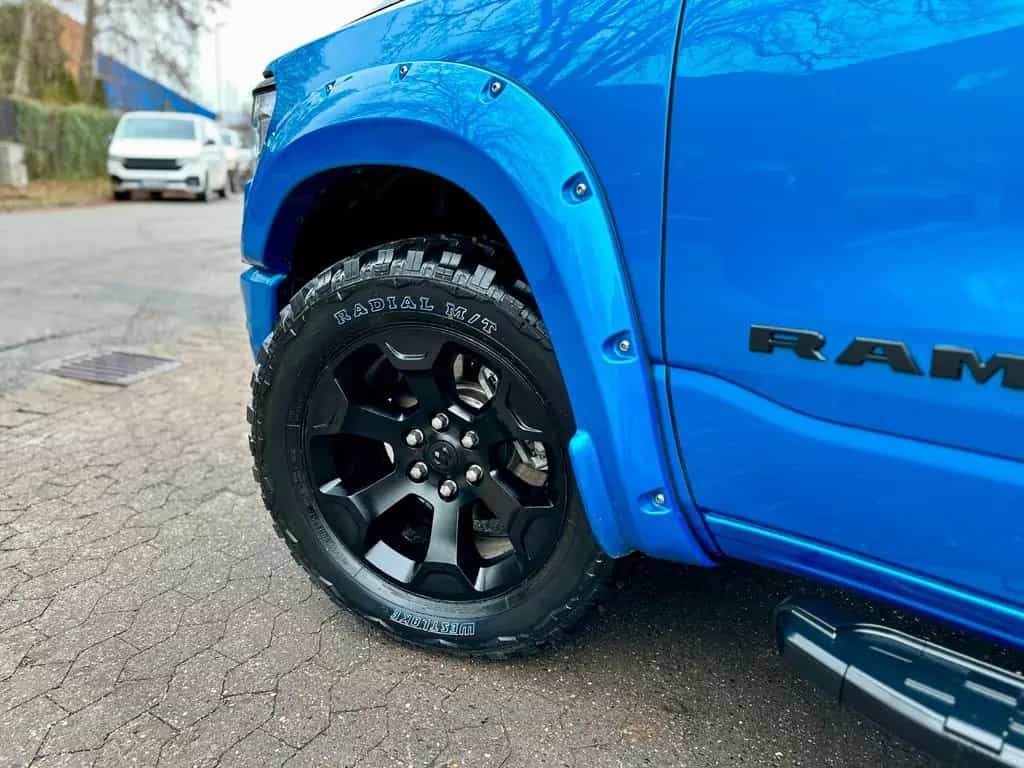 Dodge RAM 1500 V8 5,7L*4X4*OFF-ROAD*LEDER*LED*AHK*GARANTIE 01/2019-photo-28