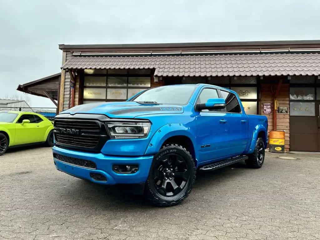 Dodge RAM 1500 V8 5,7L*4X4*OFF-ROAD*LEDER*LED*AHK*GARANTIE 01/2019-photo-4