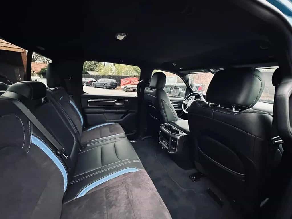 Dodge RAM 1500 V8 5,7L*4X4*OFF-ROAD*LEDER*LED*AHK*GARANTIE 01/2019-photo-44