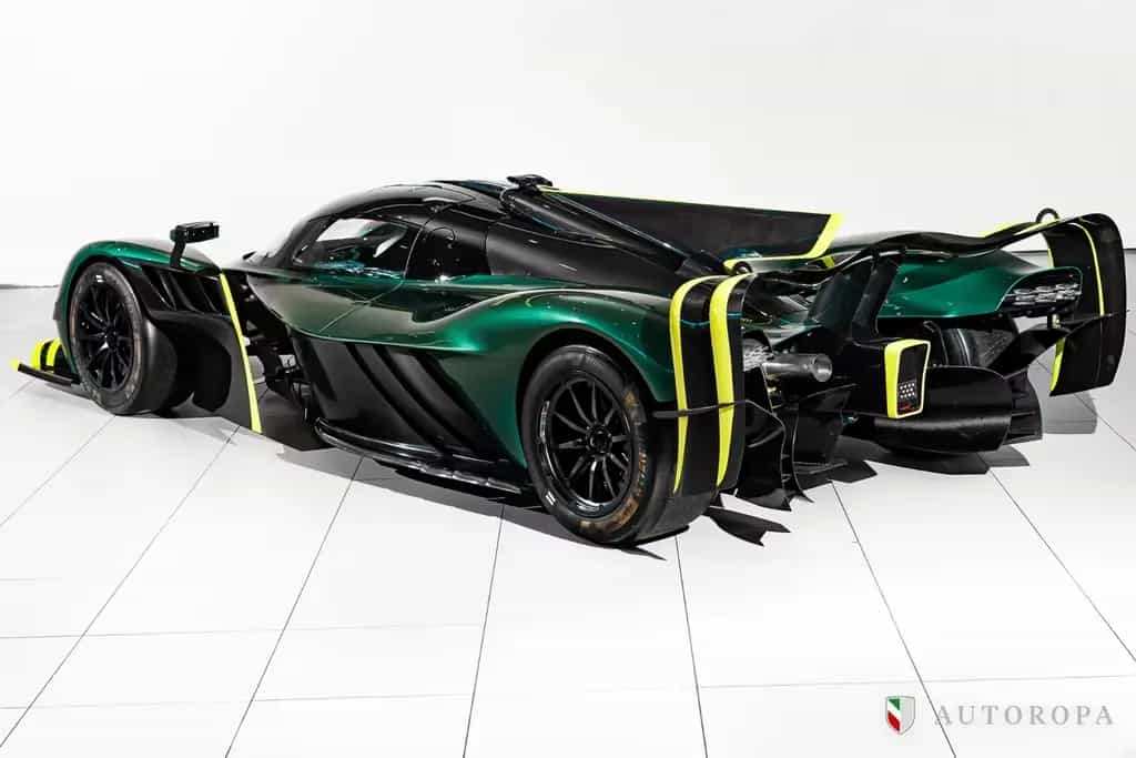 Aston Martin Other New Aston Martin Valkyrie AMR Pro Ferrari Sweden 12/2022-photo-3