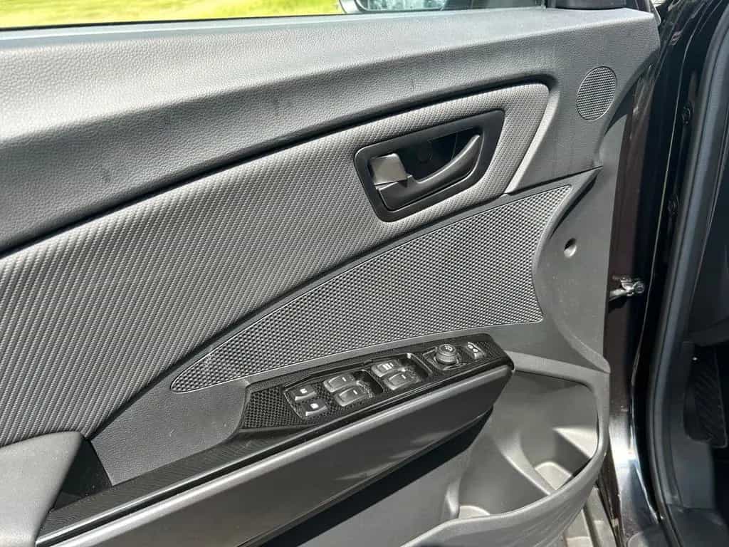 KGM Tivoli 1.5l Quartz Lederausstattung, Navi 11/2024-photo-16