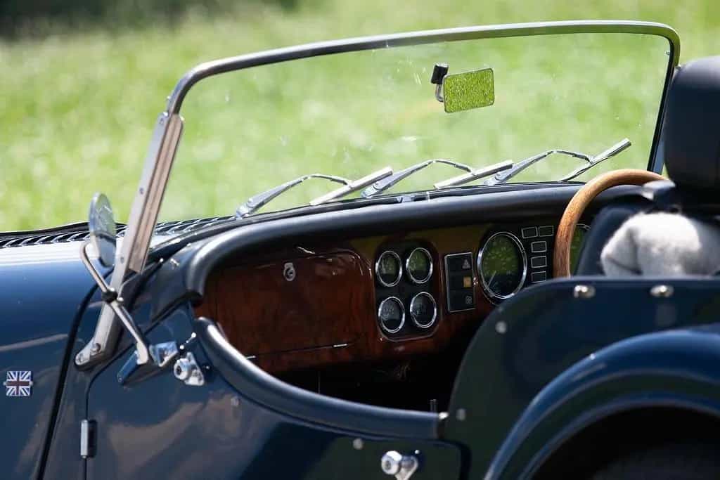 Morgan Plus 8 - Poesie auf Rädern 09/2001-photo-12