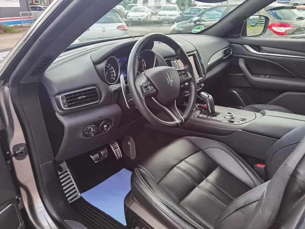 Maserati Levante Gran Sport S Q4 08/2020-photo-6