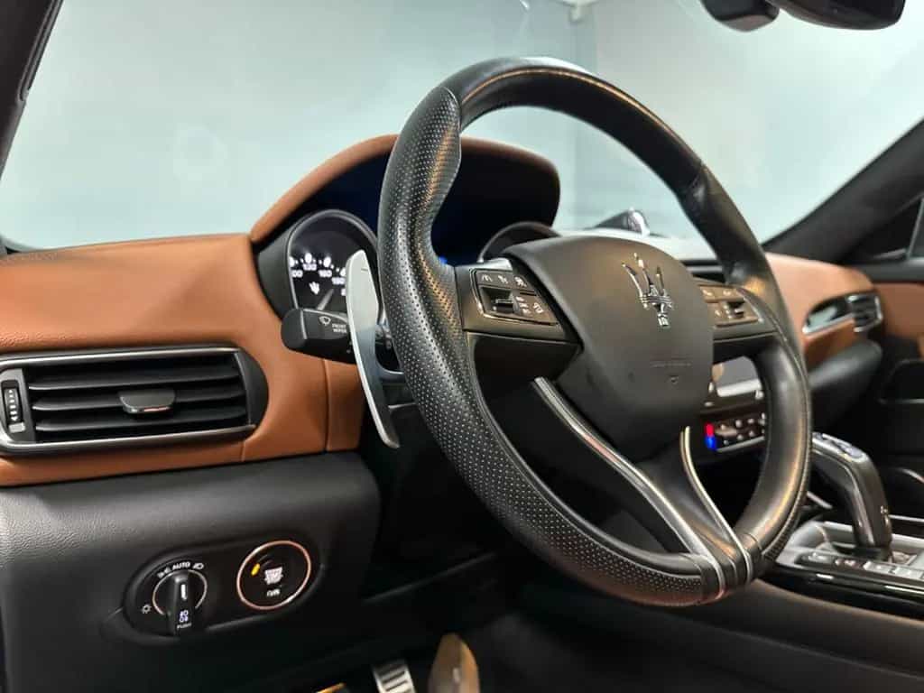 Maserati Levante S Q4 GRANSPORT SKYHO.*PANO*H&K*NERISSIMO 10/2020-photo-11