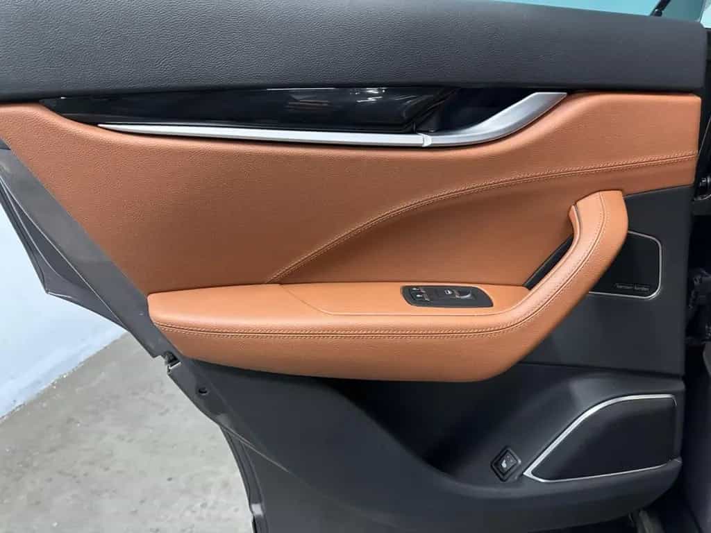Maserati Levante S Q4 GRANSPORT SKYHO.*PANO*H&K*NERISSIMO 10/2020-photo-22