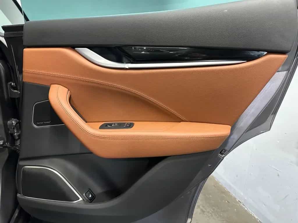 Maserati Levante S Q4 GRANSPORT SKYHO.*PANO*H&K*NERISSIMO 10/2020-photo-26
