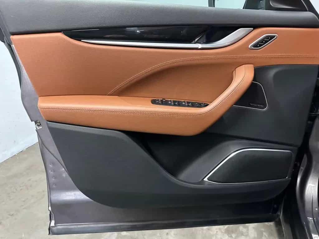 Maserati Levante S Q4 GRANSPORT SKYHO.*PANO*H&K*NERISSIMO 10/2020-photo-8