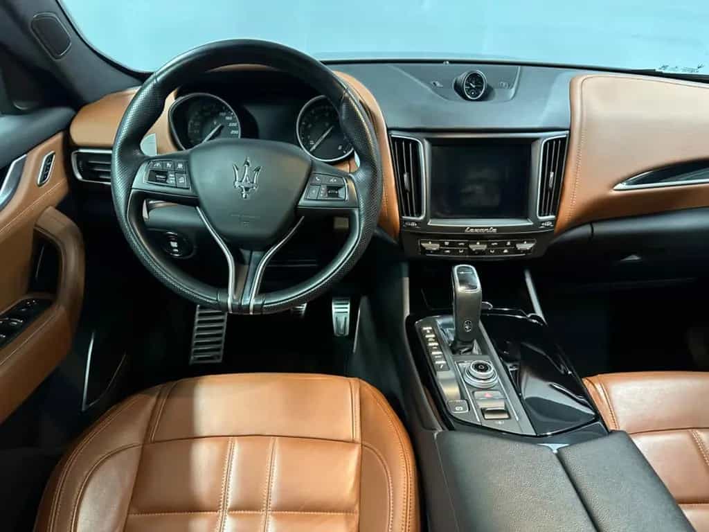 Maserati Levante S Q4 GRANSPORT SKYHO.*PANO*H&K*NERISSIMO 10/2020-photo-9