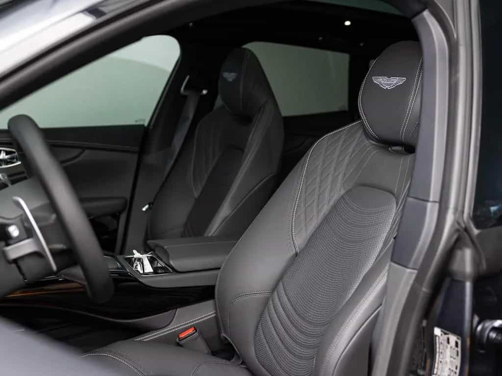 Aston Martin DBX - Xenon Grey - 23 Zoll - Standheizung 02/2024-photo-10