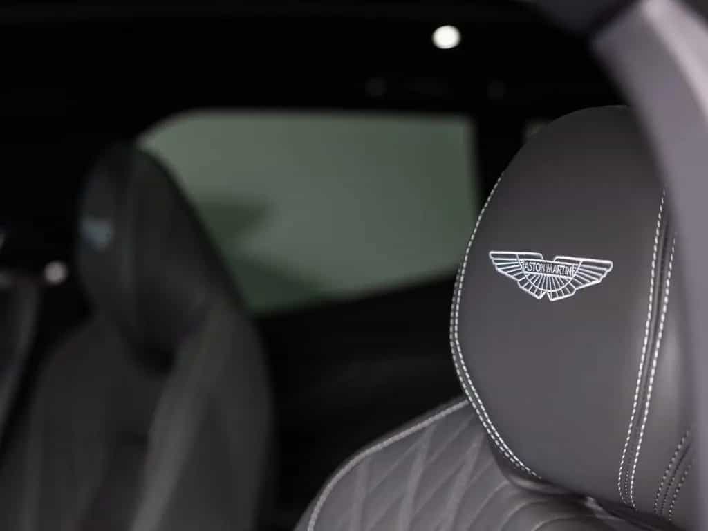 Aston Martin DBX - Xenon Grey - 23 Zoll - Standheizung 02/2024-photo-11