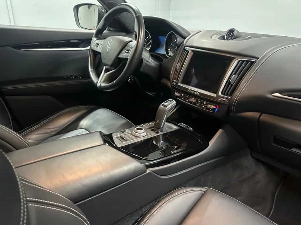 Maserati Levante S Q4 GRANLUSSO*AHK*PANO*WINTER*SOFTCLOSE 11/2019-photo-16