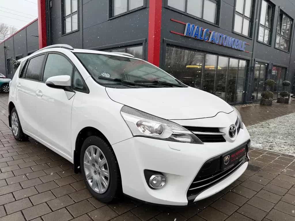 Toyota Verso Life 2.0 D-4D TÜV/INSP. Neu/AHK 03/2014-photo-0