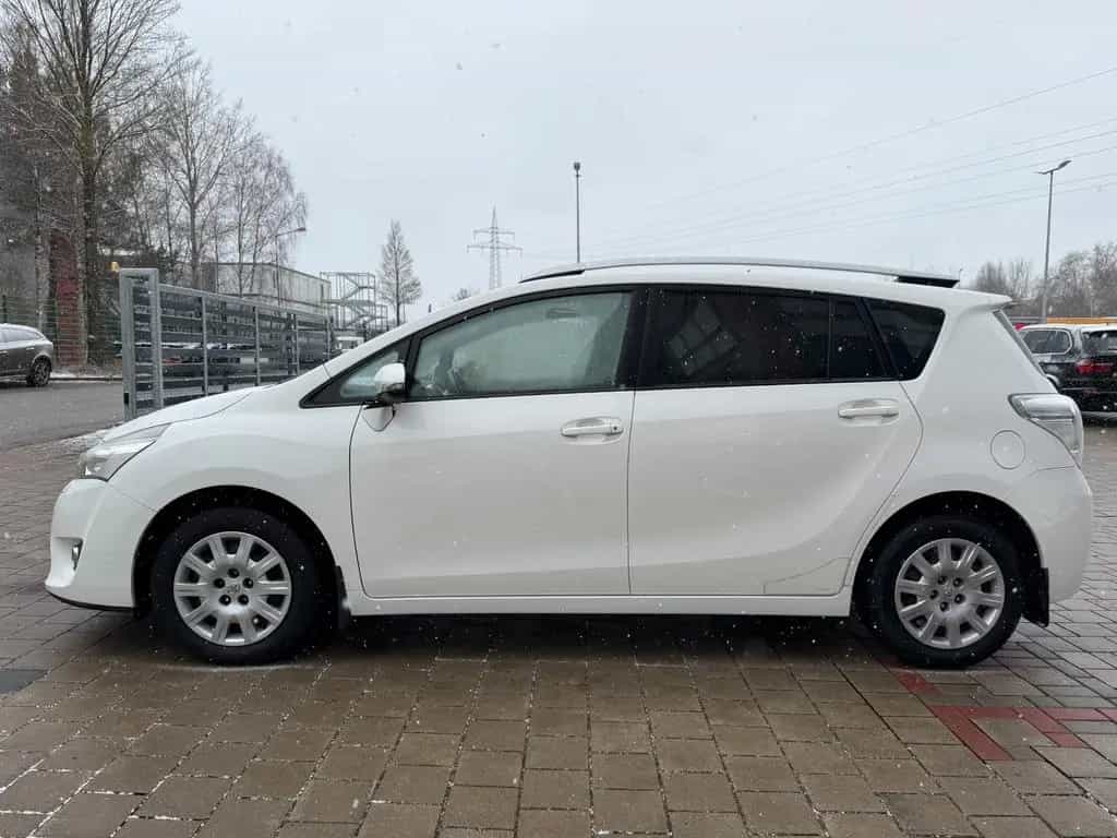 Toyota Verso Life 2.0 D-4D TÜV/INSP. Neu/AHK 03/2014-photo-11