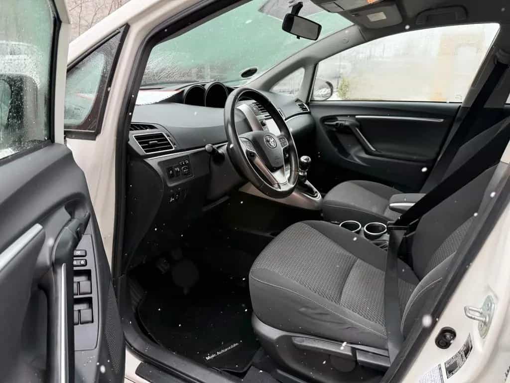 Toyota Verso Life 2.0 D-4D TÜV/INSP. Neu/AHK 03/2014-photo-4