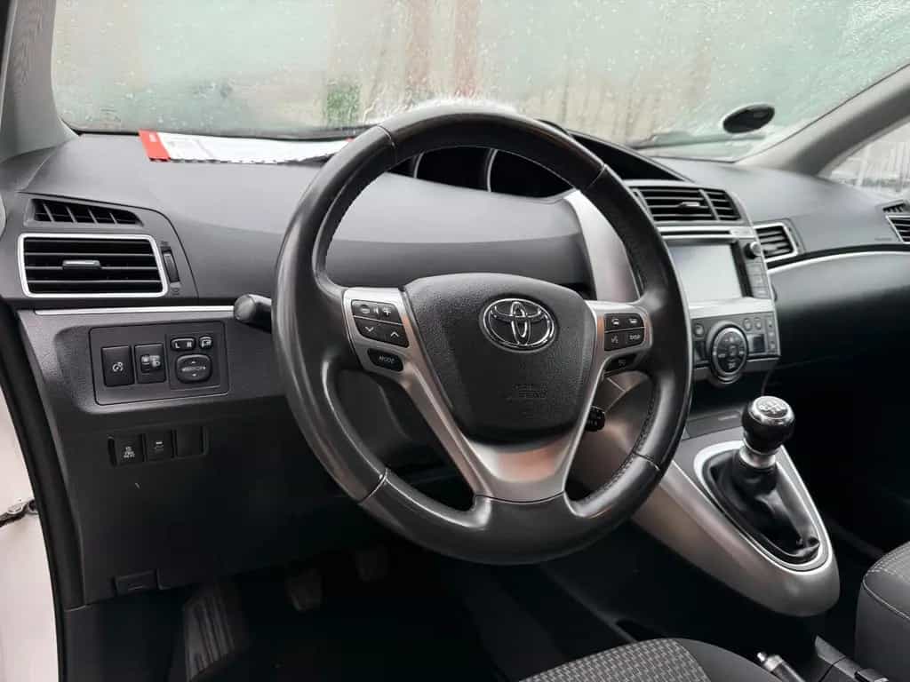 Toyota Verso Life 2.0 D-4D TÜV/INSP. Neu/AHK 03/2014-photo-5