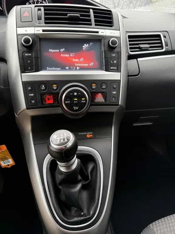 Toyota Verso Life 2.0 D-4D TÜV/INSP. Neu/AHK 03/2014-photo-6