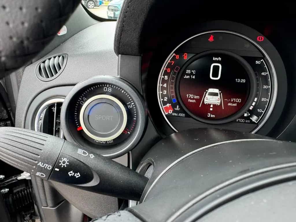 Abarth 595 1.4 T-Jet 165 + NAVI+Beats 06/2024-photo-10
