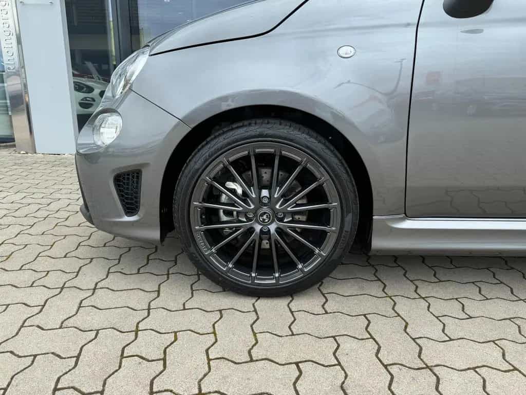 Abarth 595 1.4 T-Jet 165 + NAVI+Beats 06/2024-photo-13
