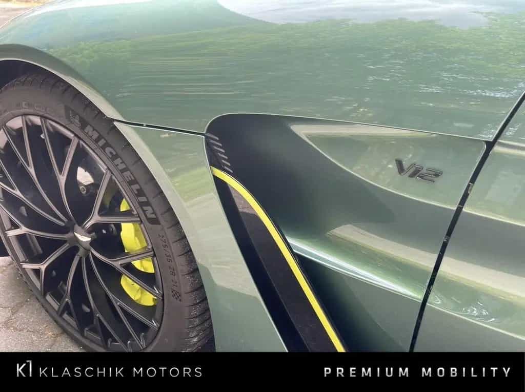 Aston Martin V12 Vantage Sondermodell 10/2022-photo-4
