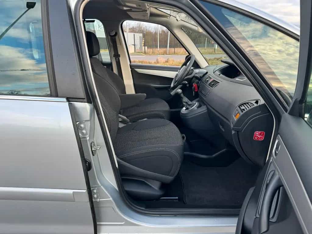 Citroën Grand C4 Picasso / SpaceTourer Grand C4 Picasso  1.6 Tendance 07/2011-photo-12