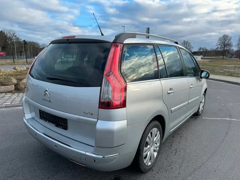 Citroën Grand C4 Picasso / SpaceTourer Grand C4 Picasso  1.6 Tendance 07/2011-photo-3