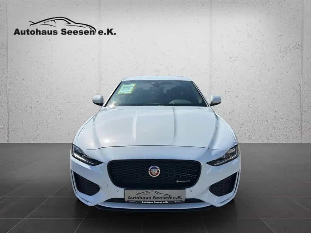 Jaguar XE R-Dynamic  AWD*Black Pack*Navi*Leder*LED* 01/2020-photo-10