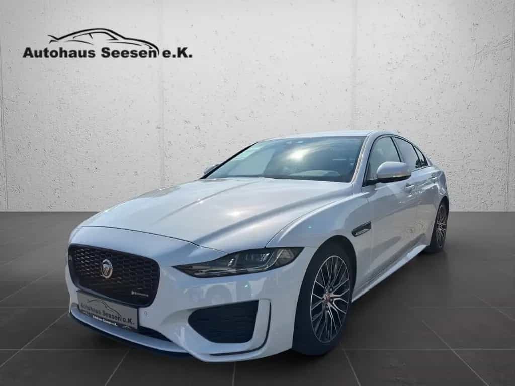 Jaguar XE R-Dynamic  AWD*Black Pack*Navi*Leder*LED* 01/2020-photo-2
