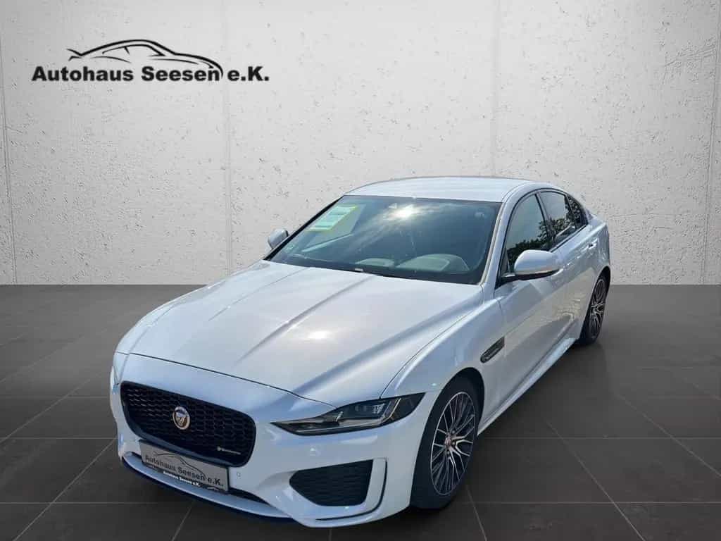 Jaguar XE R-Dynamic  AWD*Black Pack*Navi*Leder*LED* 01/2020-photo-9