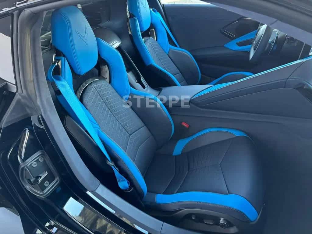 Corvette C8 Stingray Coupe 6,2 V8 3LT Europamodell STEPPE 08/2025-photo-10