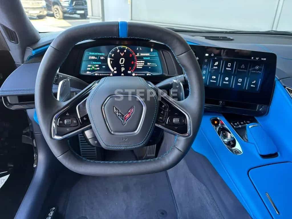 Corvette C8 Stingray Coupe 6,2 V8 3LT Europamodell STEPPE 08/2025-photo-12