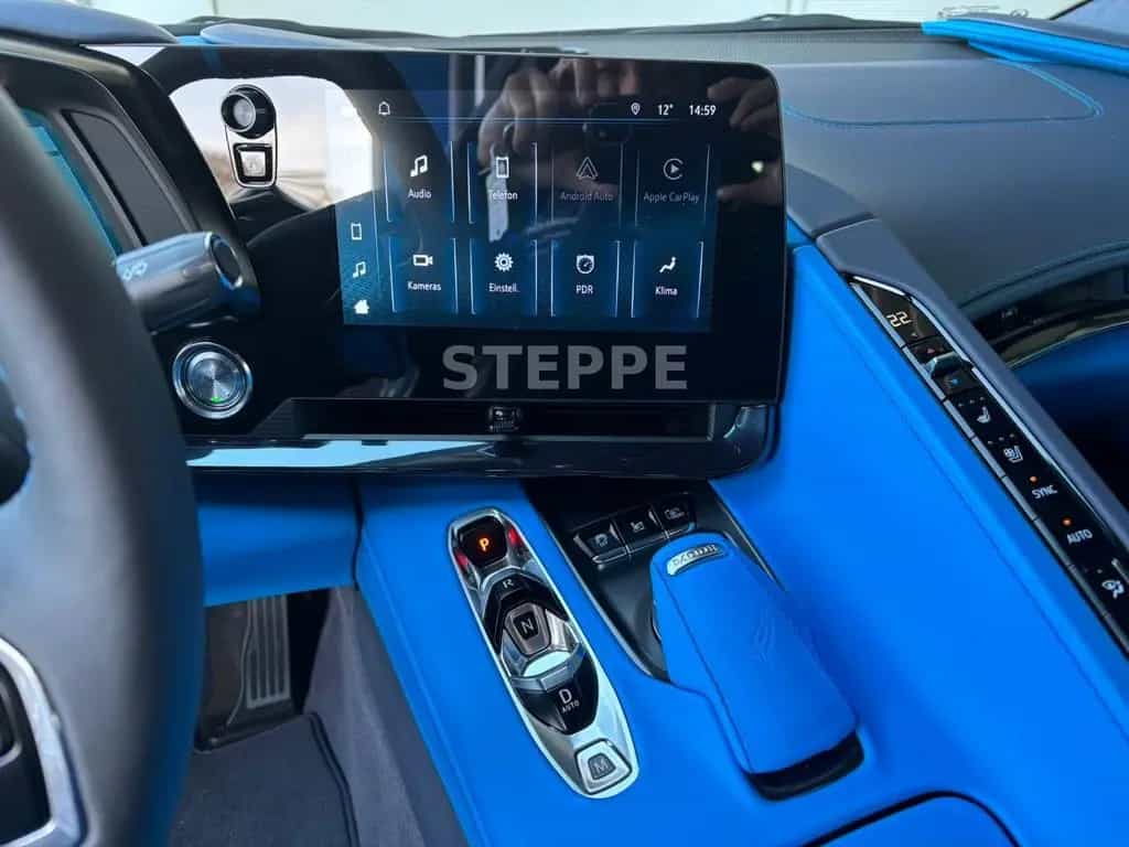 Corvette C8 Stingray Coupe 6,2 V8 3LT Europamodell STEPPE 08/2025-photo-14
