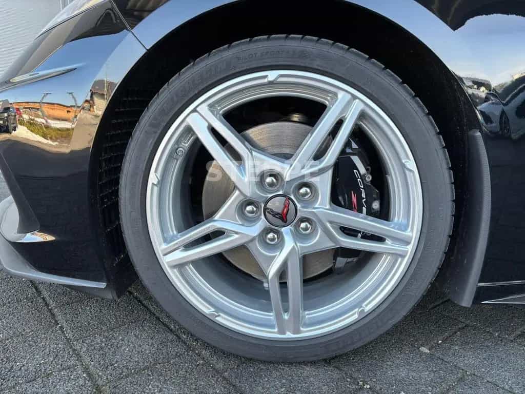 Corvette C8 Stingray Coupe 6,2 V8 3LT Europamodell STEPPE 08/2025-photo-22